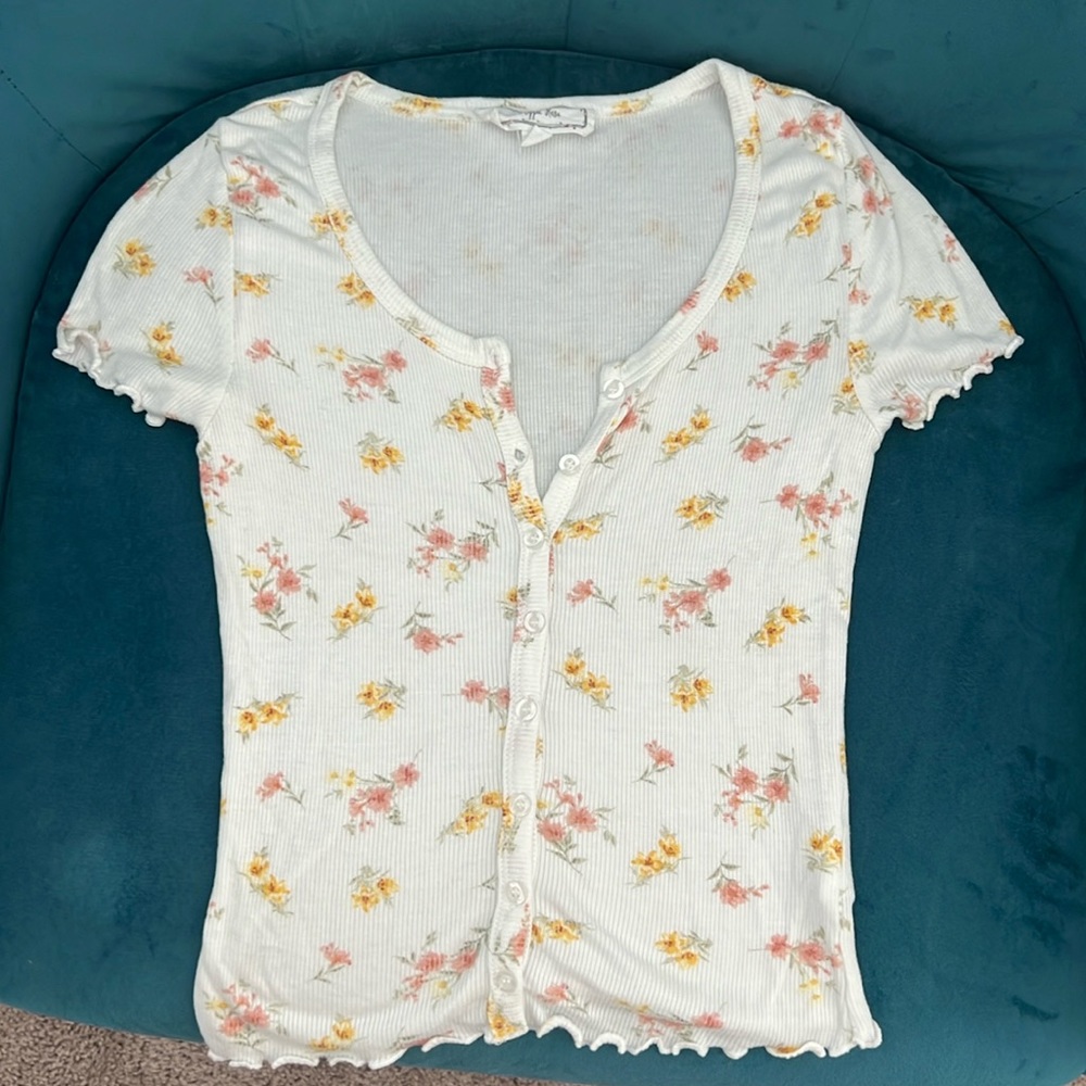 Hippie Rose XSmall juniors top white floral